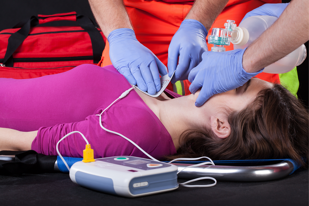 How to Use a Defibrillator In An Emergency - Featured blog post image for LFA First Response