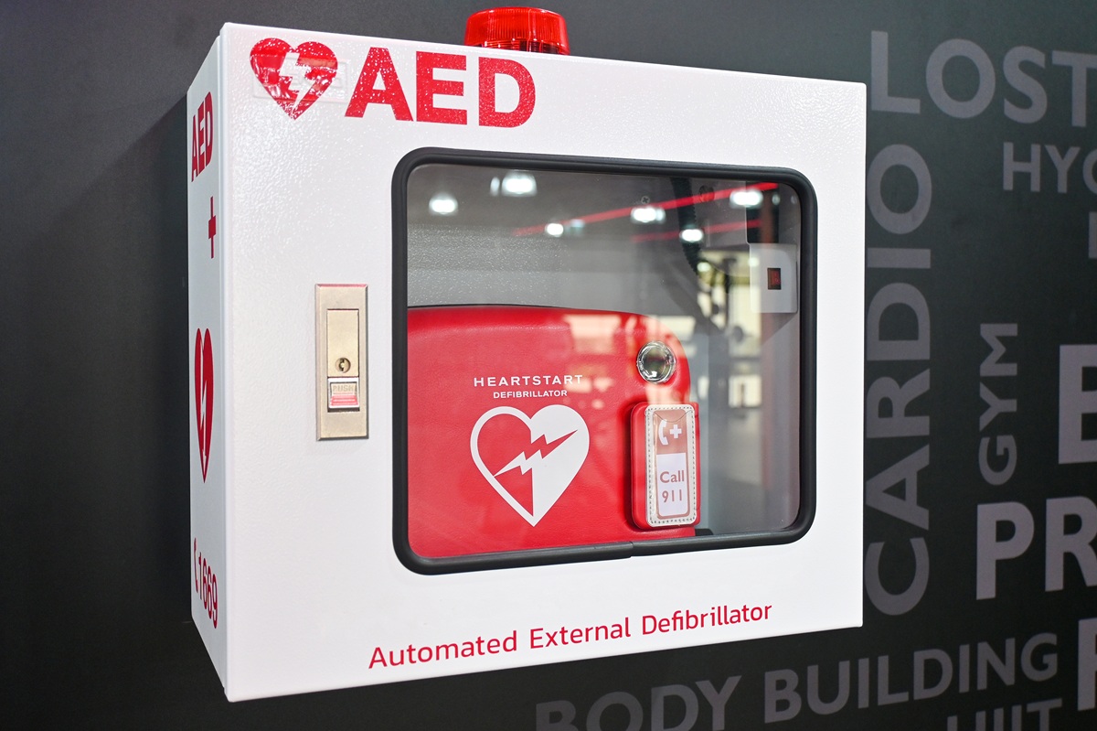 Does your business need a workplace defibrillator? - Featured blog post image for LFA First Response